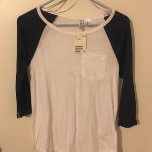 NWT H&M Divided XS pocket baseball tee white/blue